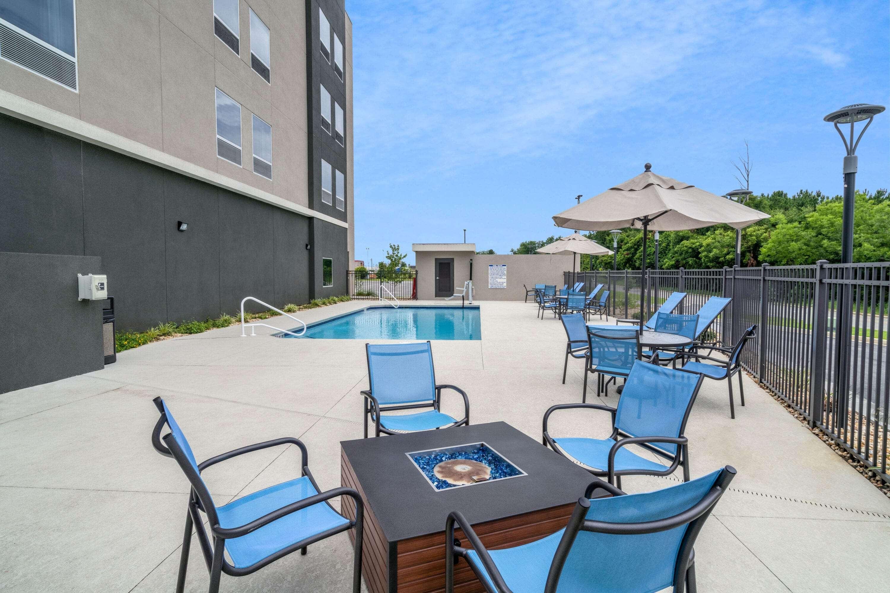 La Quinta Inn & Suites By Wyndham Tifton Exterior foto
